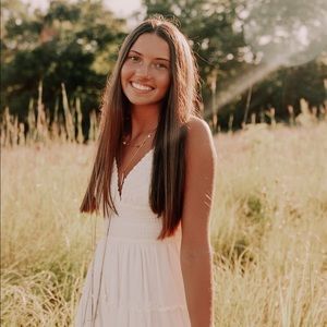 Meet your Posher, Phoebe